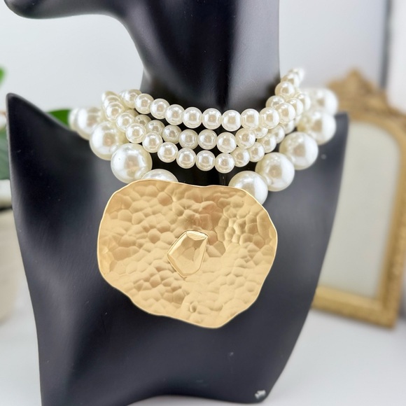 Layered Beaded Statement Necklace with Hammered Gold Pendant – Bold Glam - Picture 7 of 10